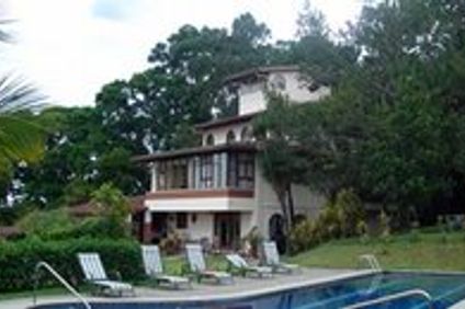 LaCatalina Hotel & Suites
