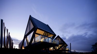 Mona Pavilions