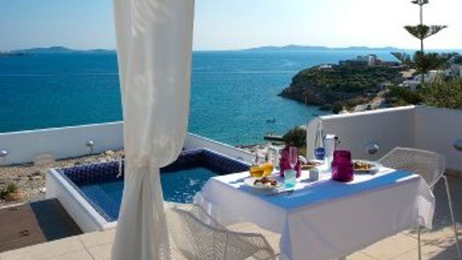 Grace Mykonos Suite