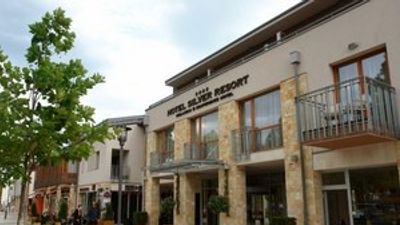 Silverine Lake Resort