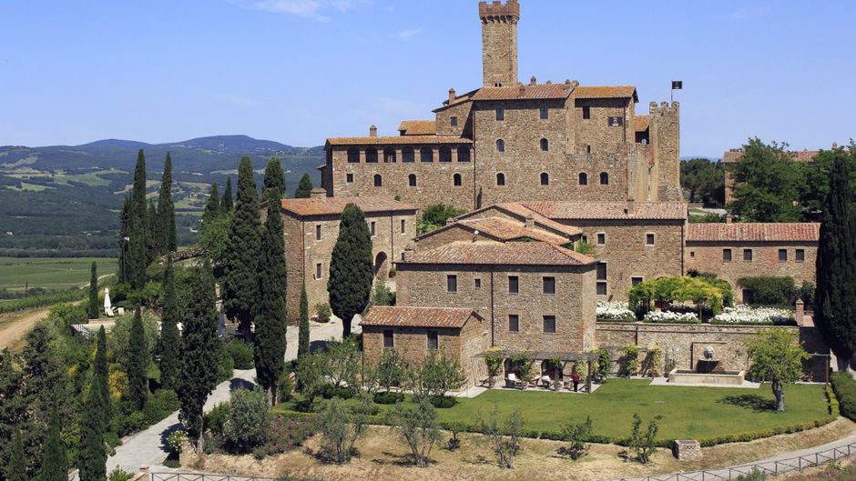 Castello Banfi-Il Borgo Exterior