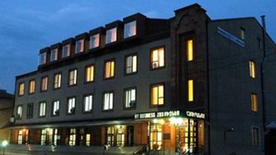Barsam Suites Hotel
