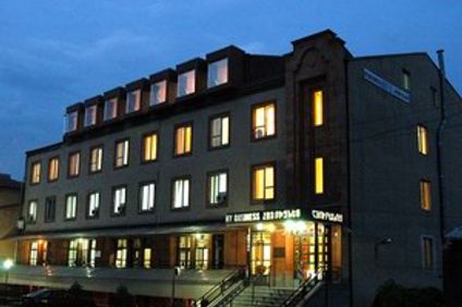 Barsam Suites Hotel