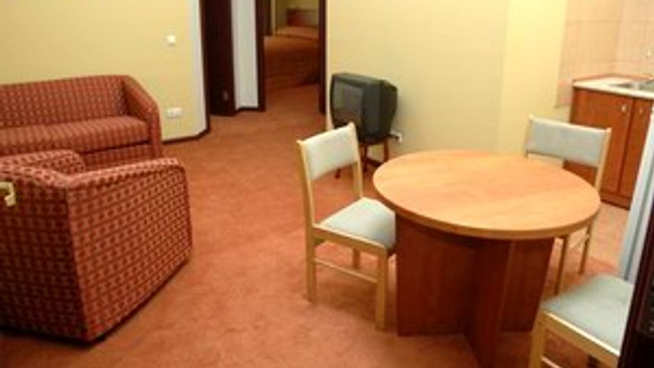 Barsam Suites Hotel Suite