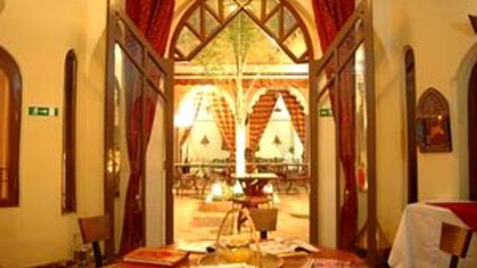 Riad Amira Victoria Meeting