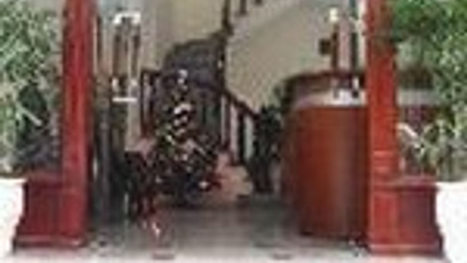 Victory Queen Hotel Lobby