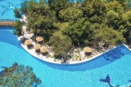 AKKA Antedon Hotel