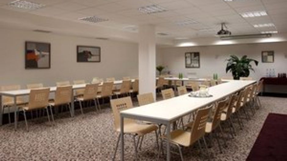 Hotel Silenzio Meeting