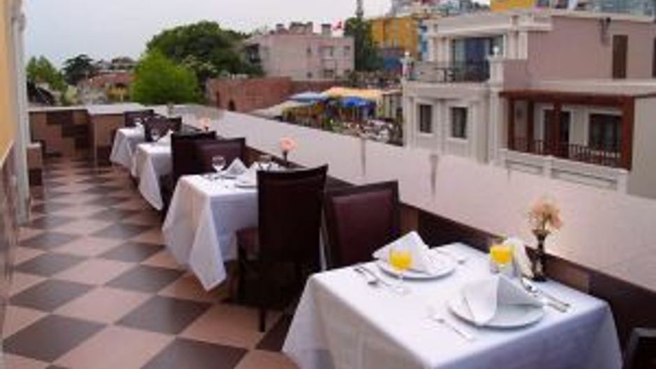 Byzantium Hotel Restaurant
