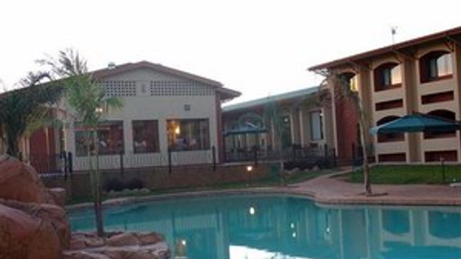 Cresta Golfview Hotel Pool