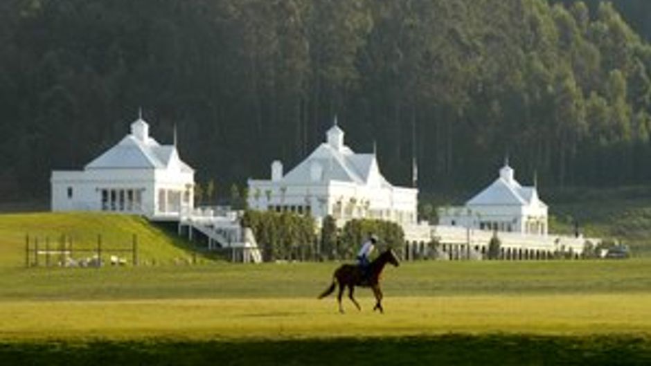 Kurland Hotel Exterior