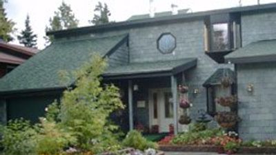 Alaska House of Jade B&B