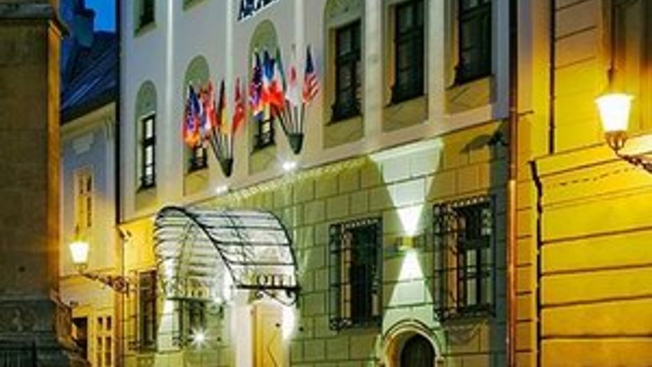 Arcadia Hotel Bratislava Exterior