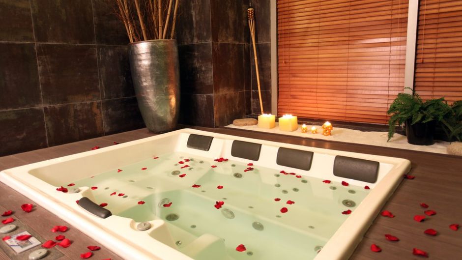 Fraser Residence CBD East Spa