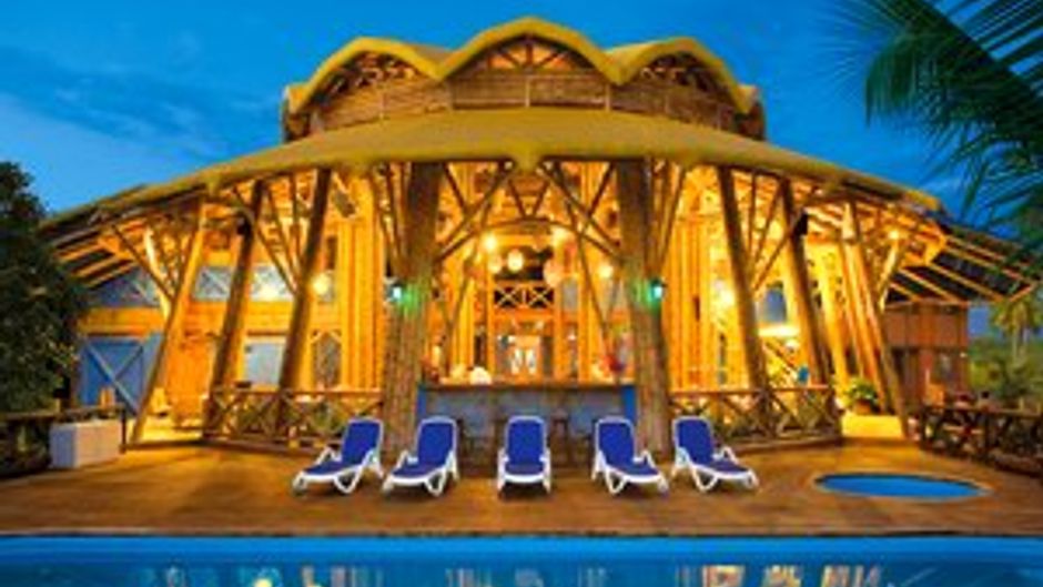 Timarai Bamboo Resort Restaurant