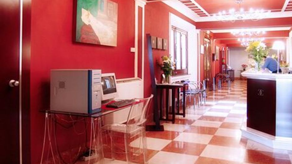 Hotel Carlos V Lobby