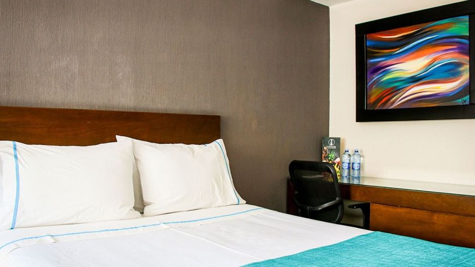 Country Hotel & Suites Room