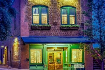 Peerless Hotel