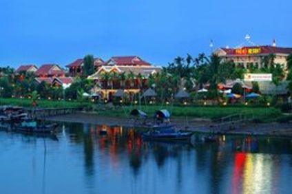 Pho Hoi Riverside Resort