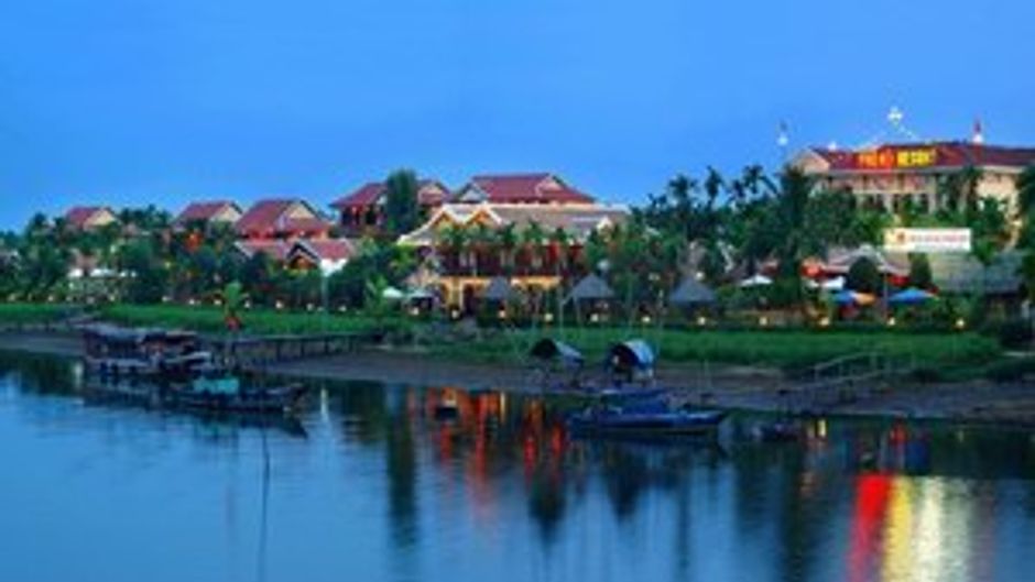 Pho Hoi Riverside Resort Exterior