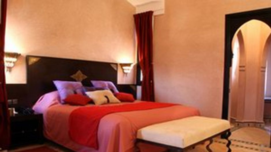 Rose Garden Resort & Spa Suite