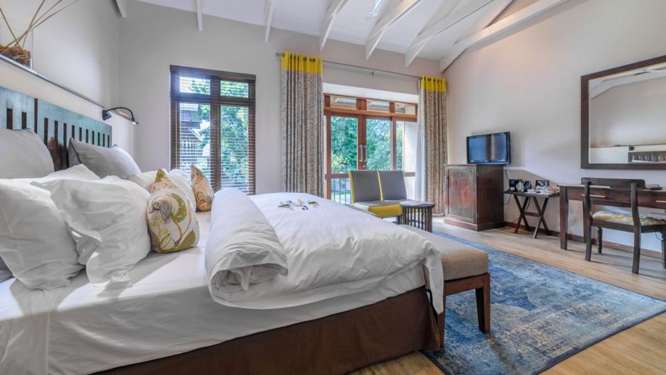 Casterbridge Hollow Boutique Hotel Room