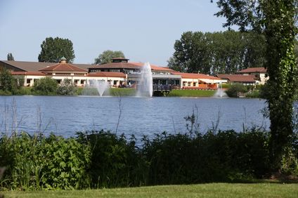 Wyboston Lakes Resort-Waterfront Hotel