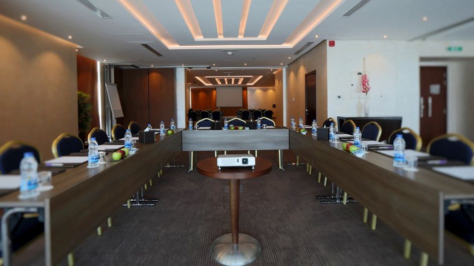 Dusit Residence, Dubai Marina Meeting