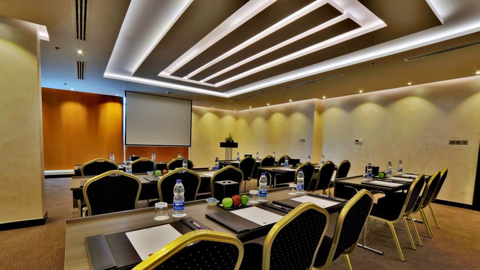 Dusit Residence, Dubai Marina Meeting