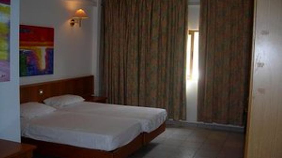 Bowyer House Room