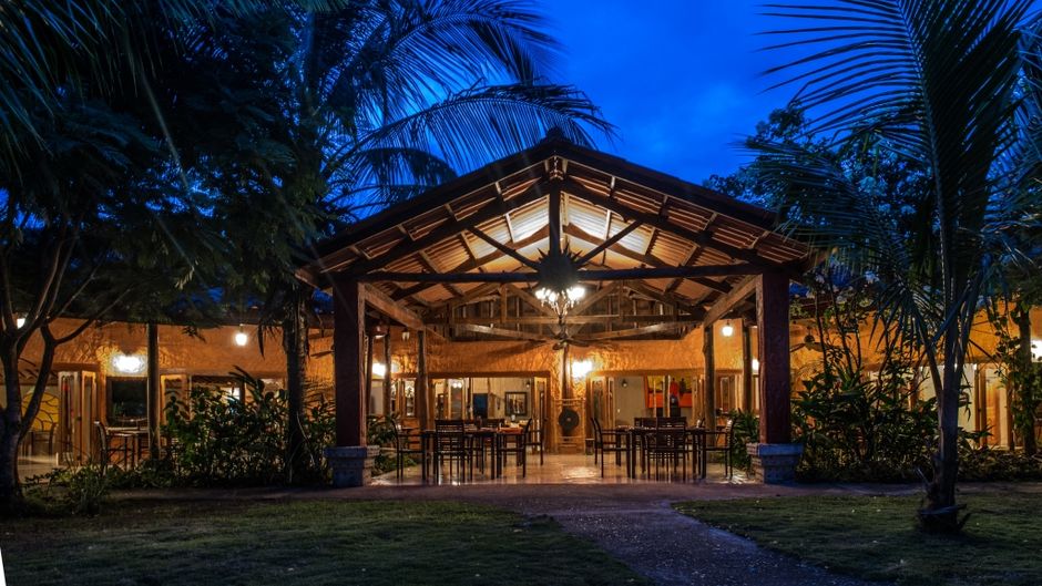 Popa Paradise Beach Resort Exterior
