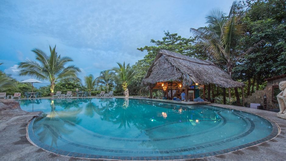 Popa Paradise Beach Resort Pool