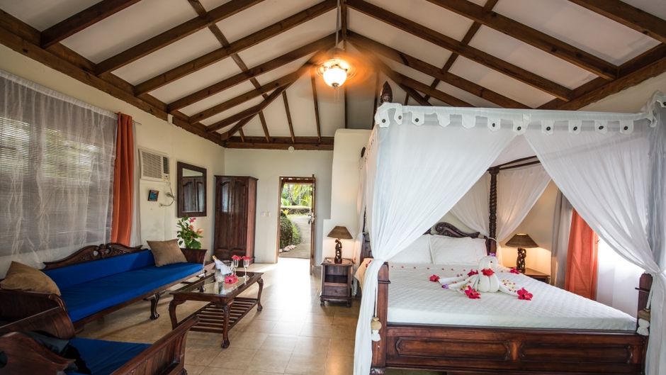 Popa Paradise Beach Resort Room