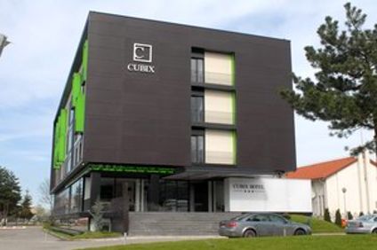 Hotel Cubix