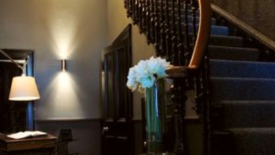 94DR Lobby
