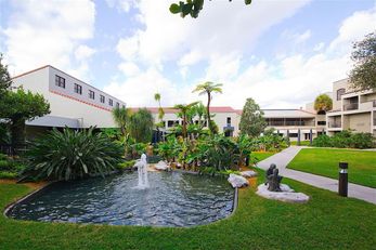Miami Lakes Hotel & Golf Resort