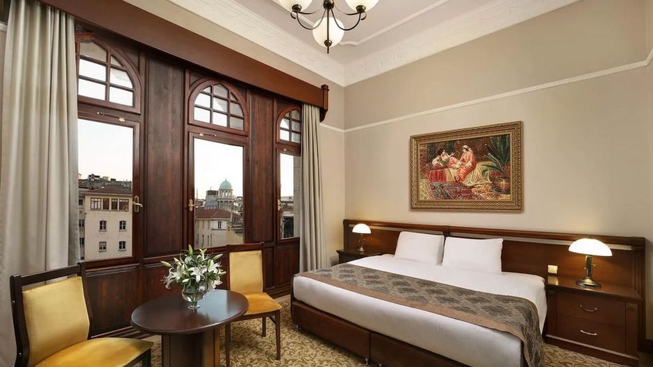 Legacy Ottoman Hotel Room