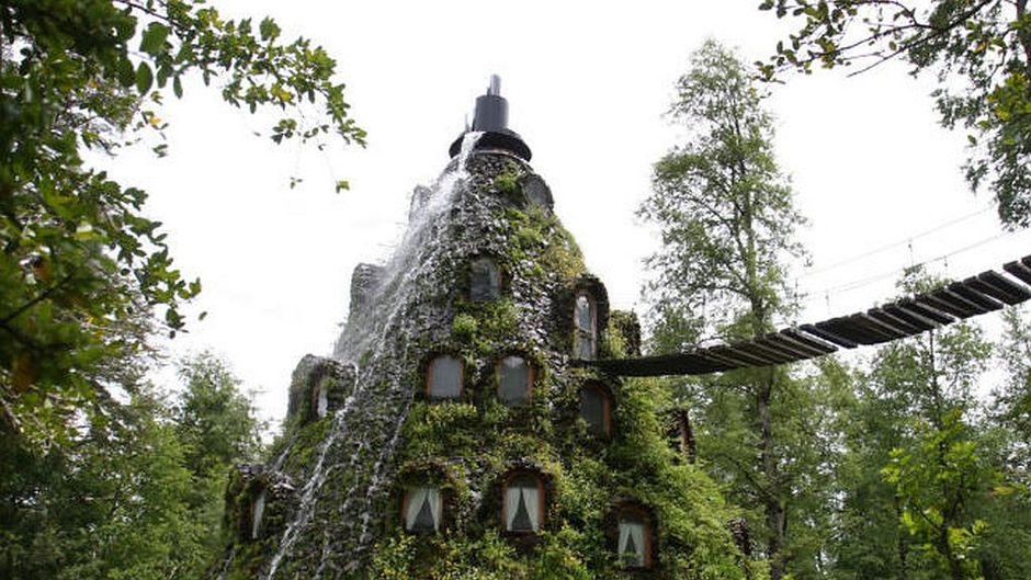 Montana Magica Lodge Exterior