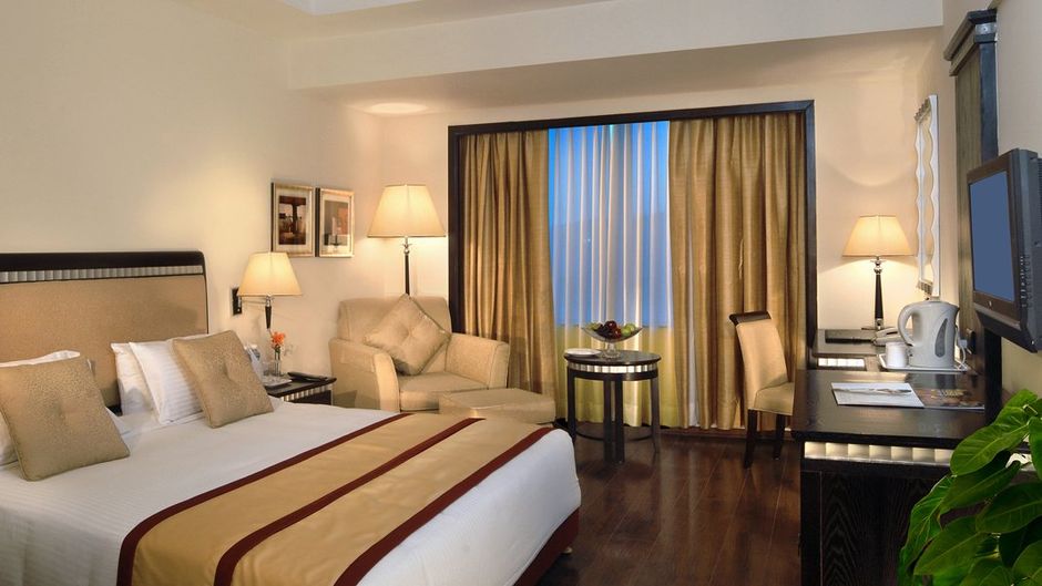 Fortune Park J P Celestial Hotel Room