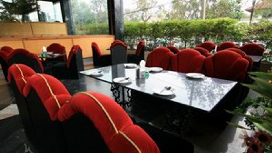 13 Coins Ngam Wongwan Spa
