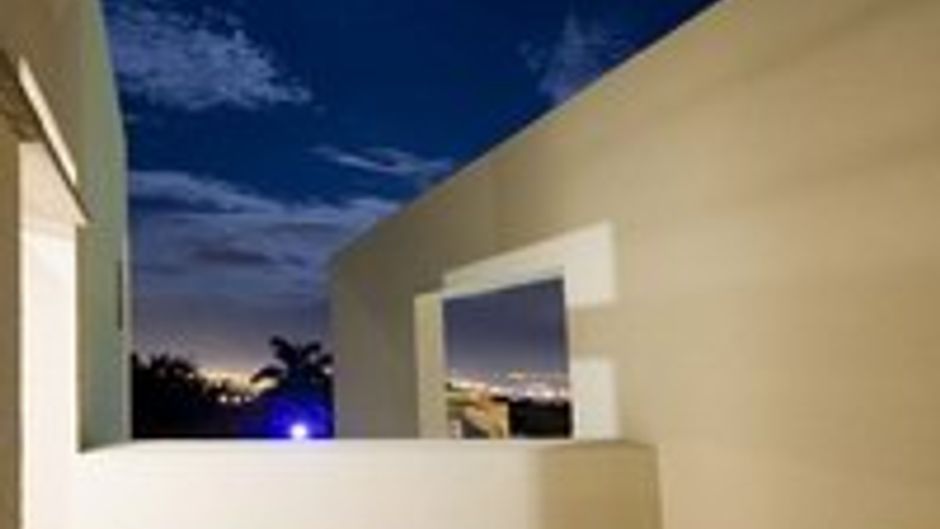 Habita Suites Exterior