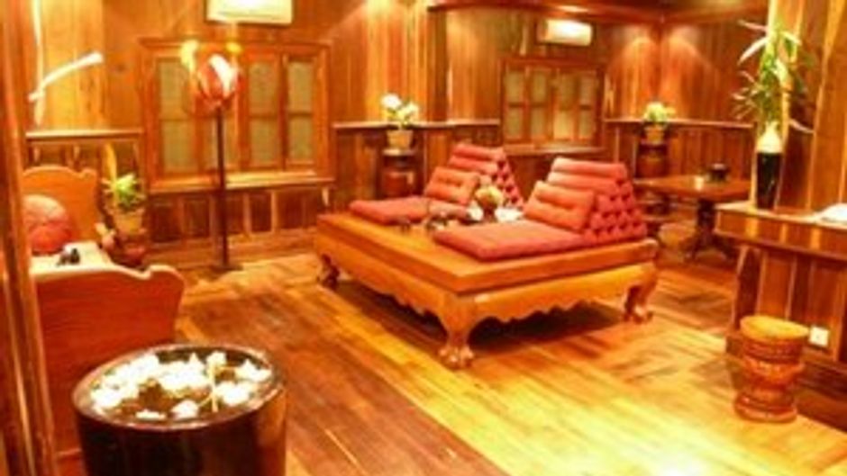 Wooden Angkor Hotel Lobby