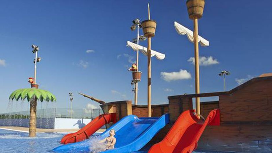 Blau Punta Reina Resort Pool