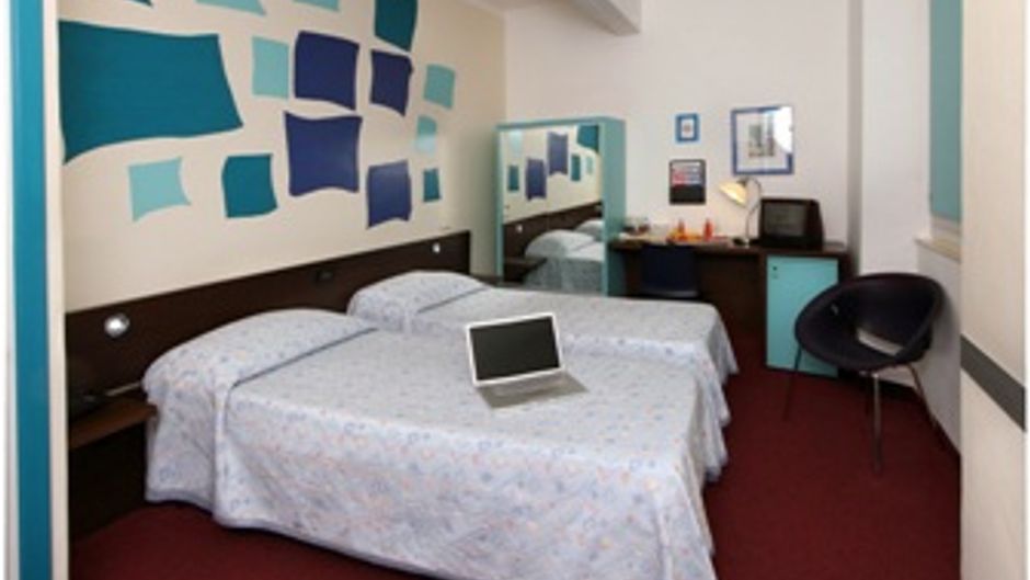 Hotel Cairoli Room