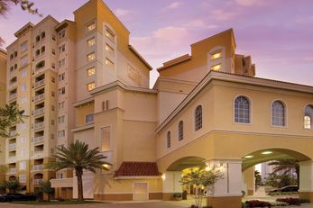 The Point Hotel & Suites