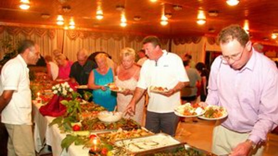 Riverside Garden Resort Meeting