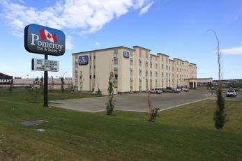 Pomeroy Inn & Suites Dawson Creek