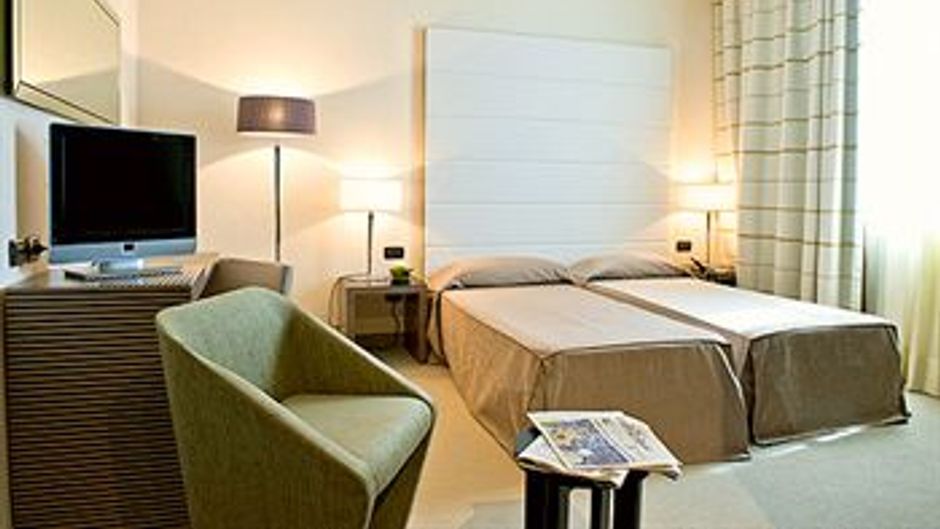 H2C Hotel Napoli Room