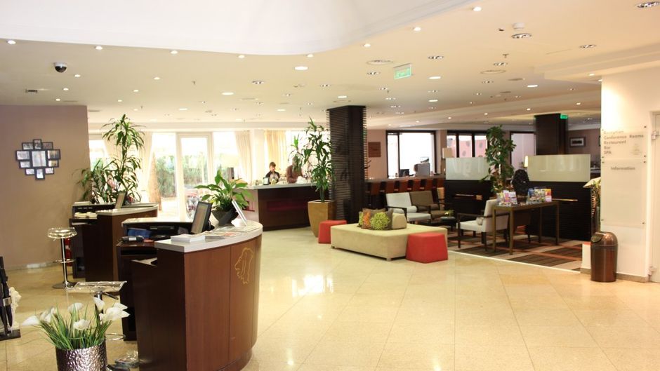 Lion's Garden Hotel Budapest Lobby