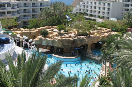 Club Hotel